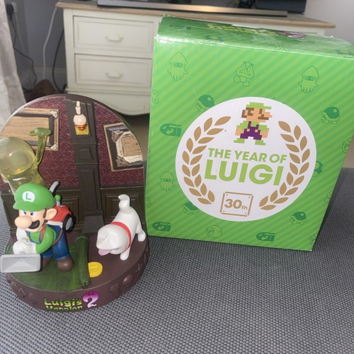 Year luigi 30th - year, of