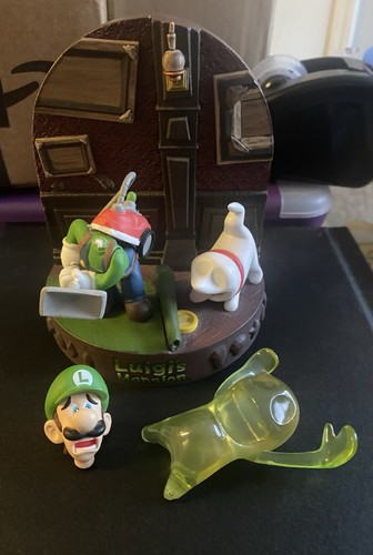 Luigi mansion year - luigi's,